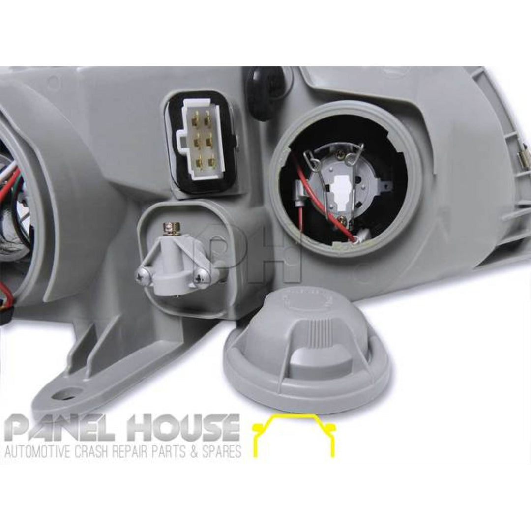 Headlight LEFT fits Holden VT Commodore 1997 - 2000
